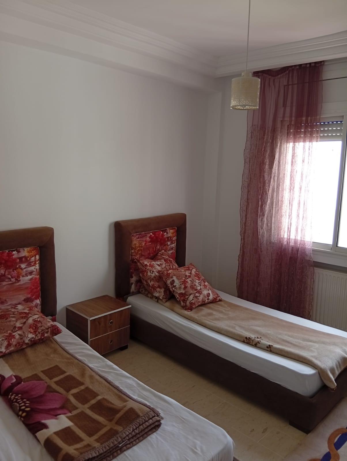 À louer : Appartement meublé S+3 à Laouina, cité Wahat
