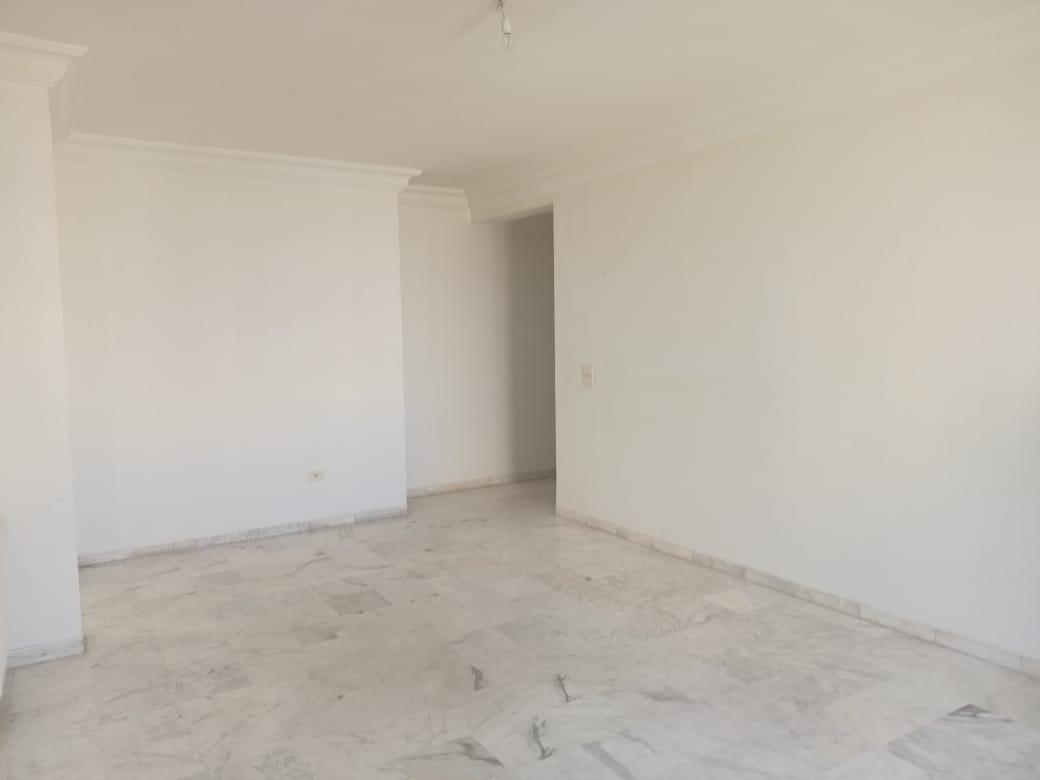 À Louer | Appartement type S+3 vide à Cité Ennasr 2