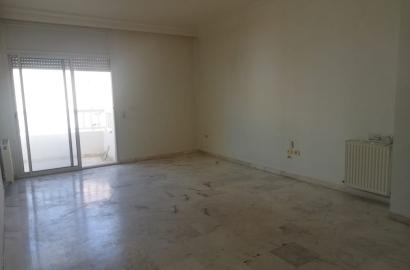 À Louer | Appartement type S+3 vide à Cité Ennasr 2