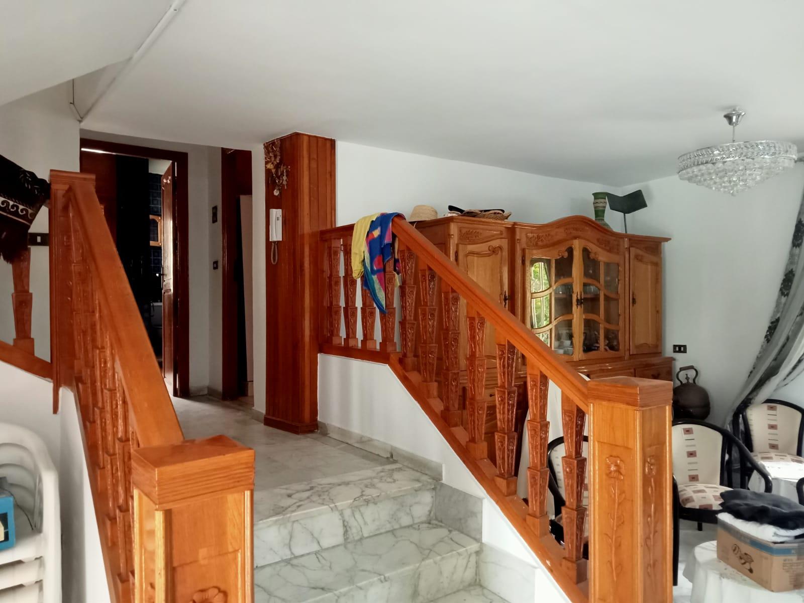 À Vendre : Villa à Cité Nozha, Ariana