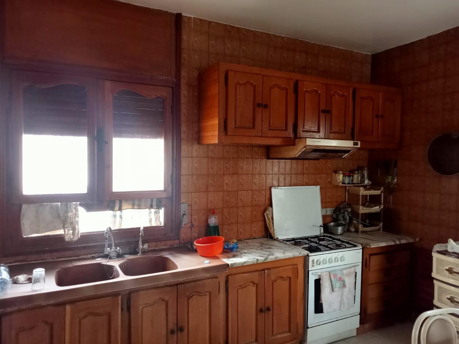 À Vendre : Villa à Cité Nozha, Ariana