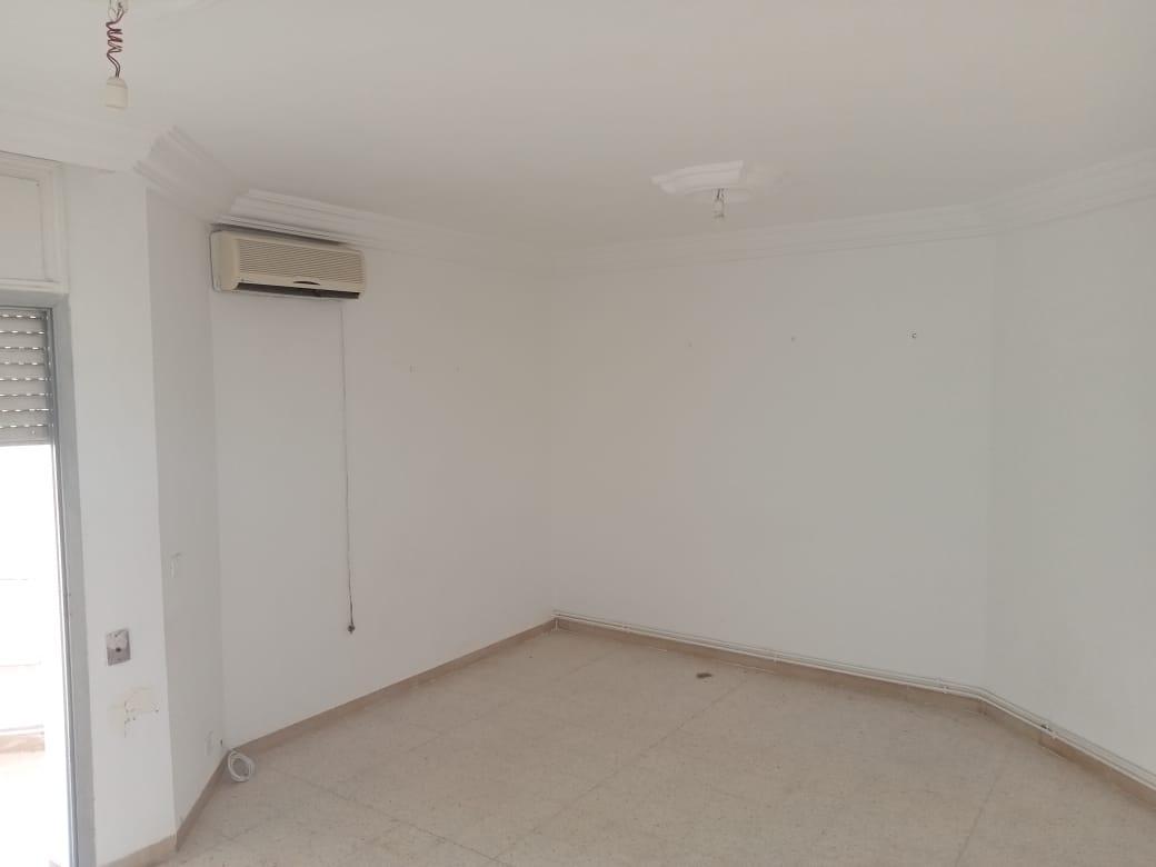 À Vendre – Appartement S+3 à Ariana