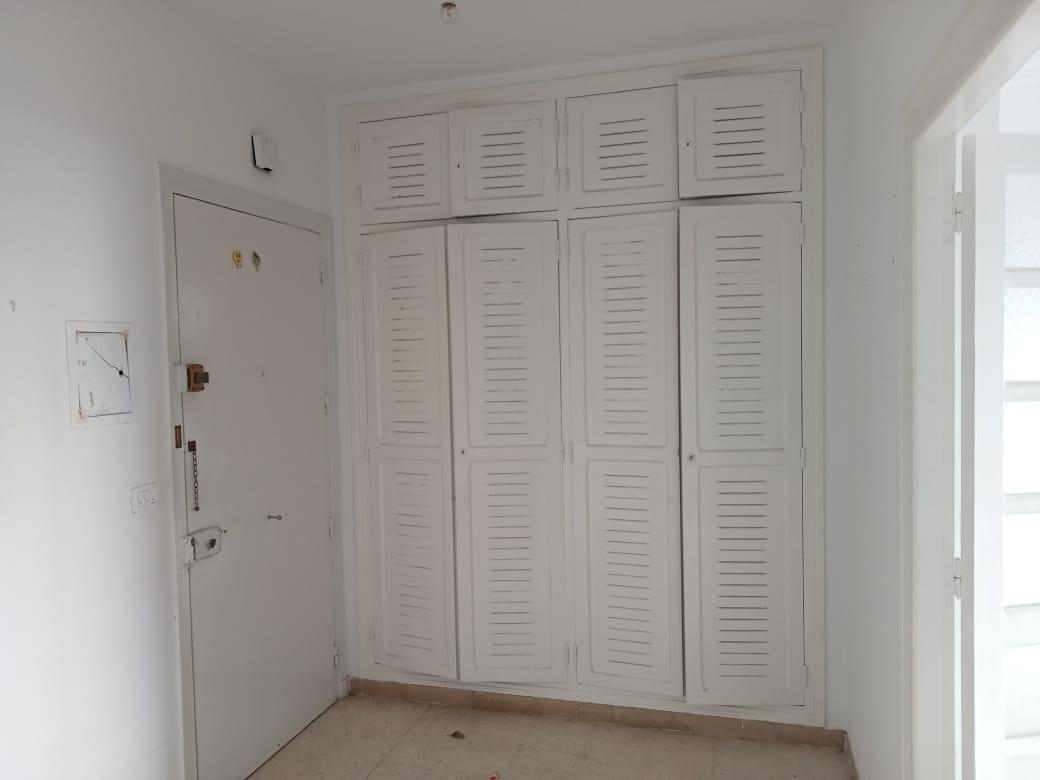 À Vendre – Appartement S+3 à Ariana