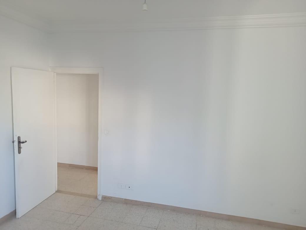 À Vendre – Appartement S+3 à Ariana