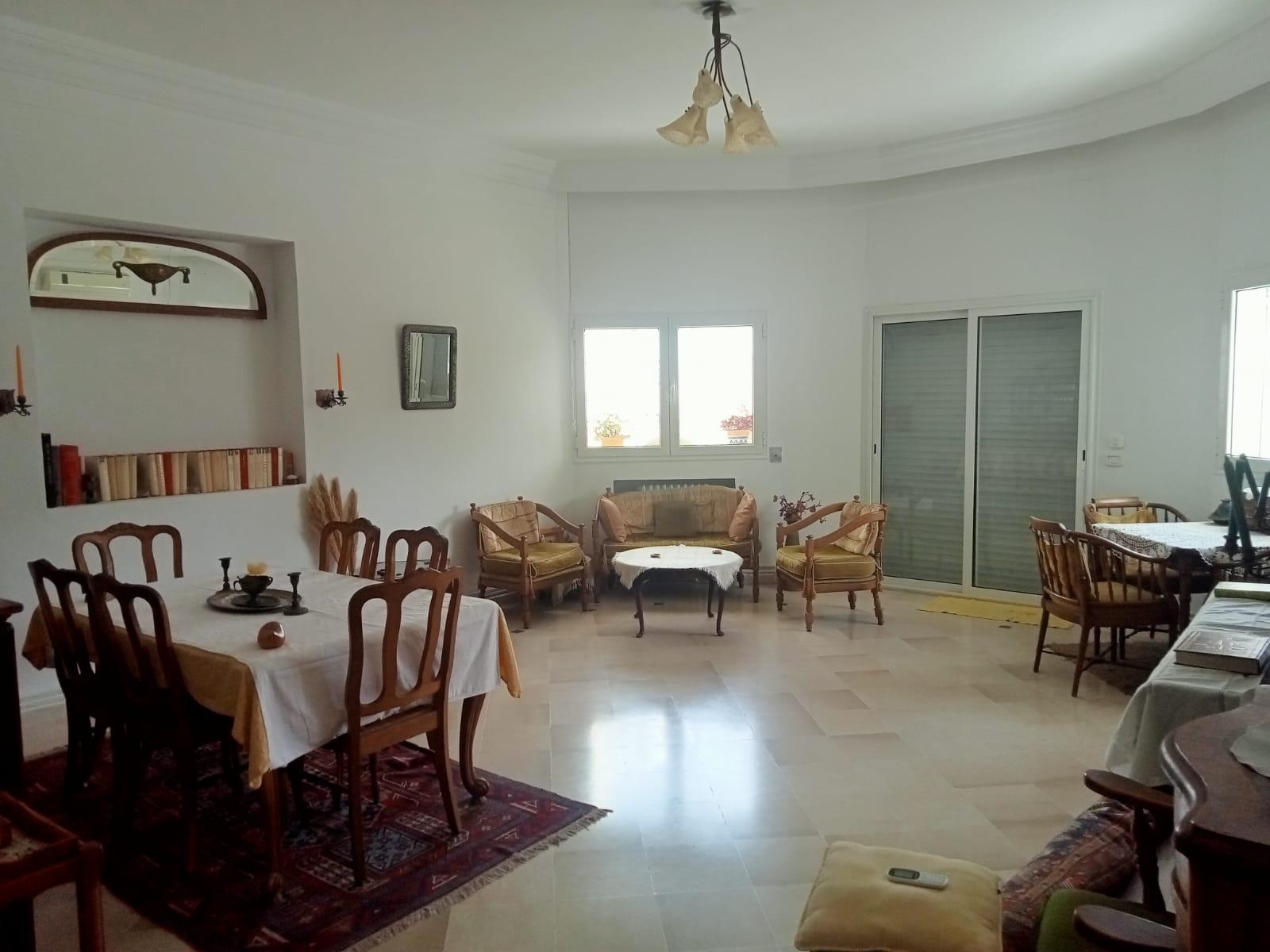 À Vendre : Villa exceptionnelle à Mutuelleville