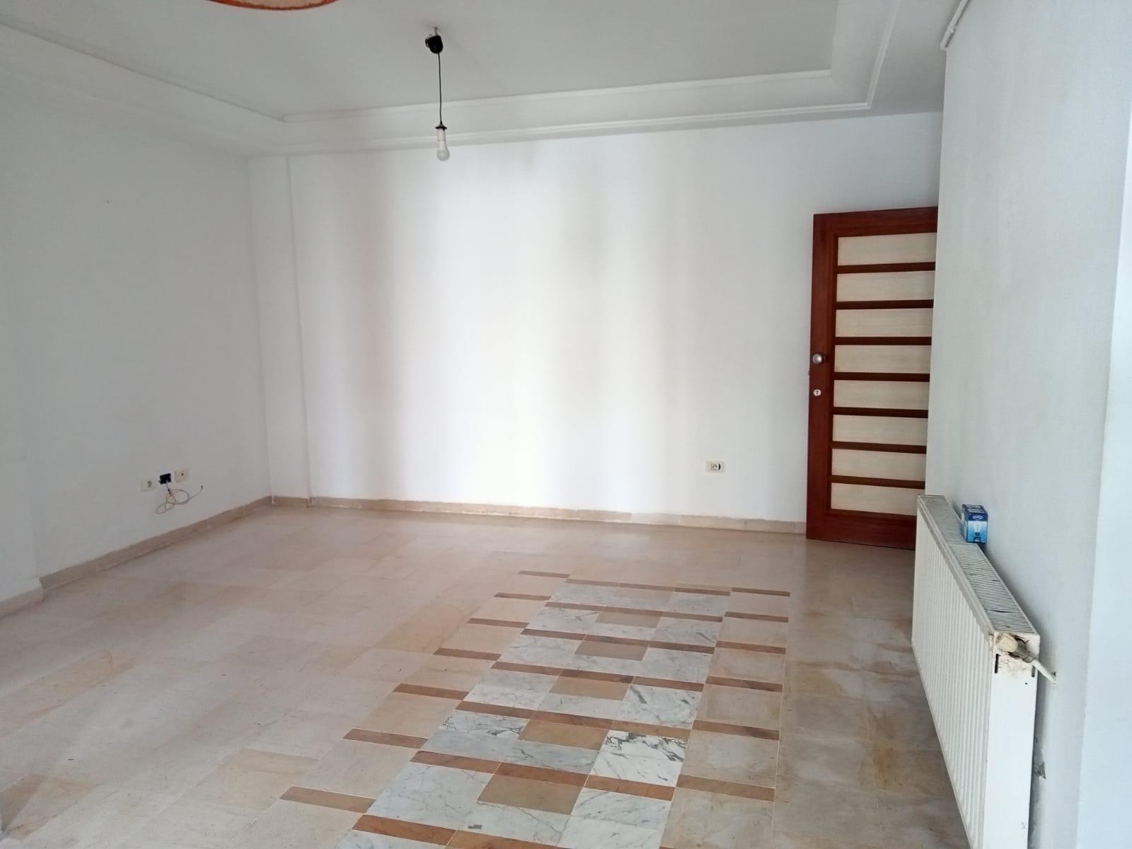 À vendre : Appartement S+2 à Laouina Wahat – 75 m²