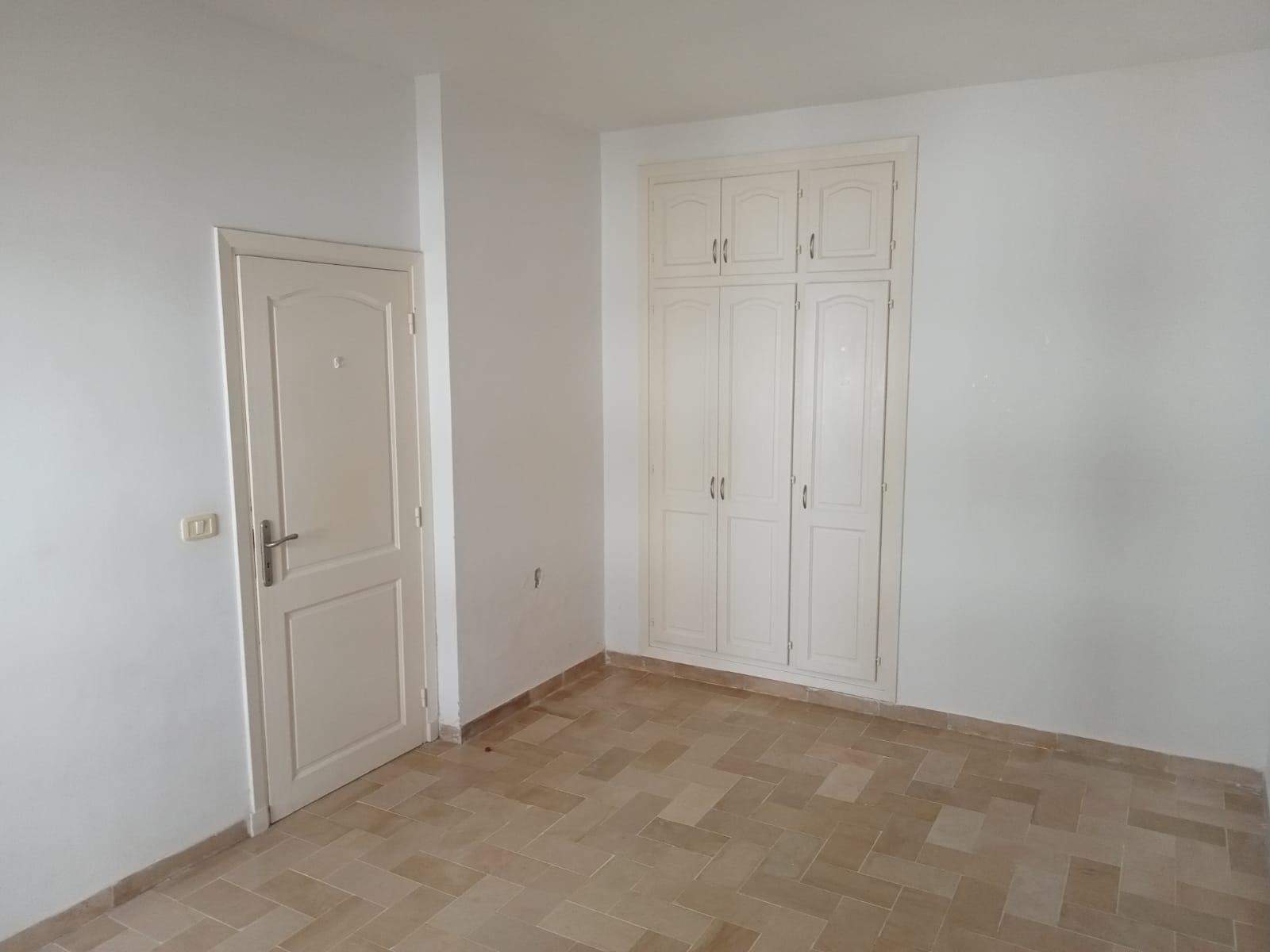 À vendre : Appartement S+2 à Laouina Wahat – 75 m²